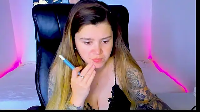 Snapshot of Natali_Secret chatting on May 30, 2026, 7:27 am Natali Secret online show from May 30, 2026, 7:27 am