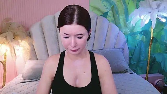 Gina lima online show from June 9, 2026, 8:53 pm