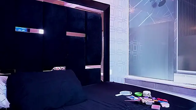 MarianaGiraldo online show from April 30, 2026, 12:00 pm