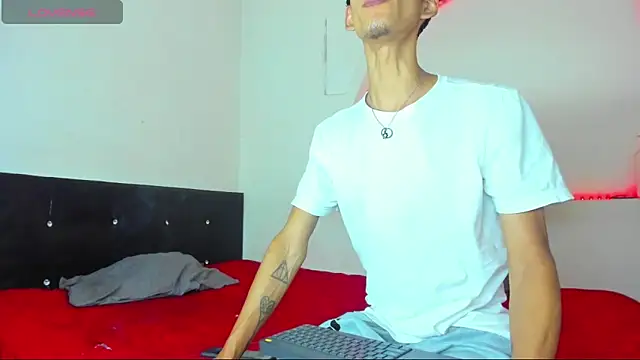 liammendoza98 online show from May 16, 2026, 12:04 pm