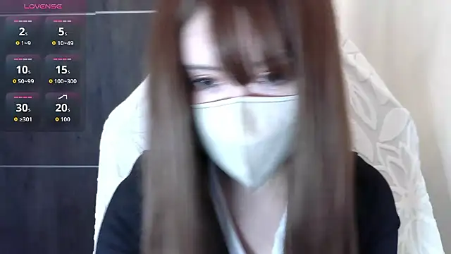 risa3515 online show from May 11, 2026, 9:48 am