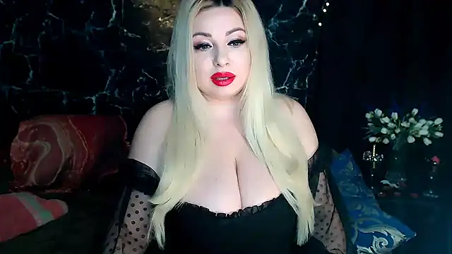 ValentinaaLuv online show from June 11, 2026, 9:13 pm