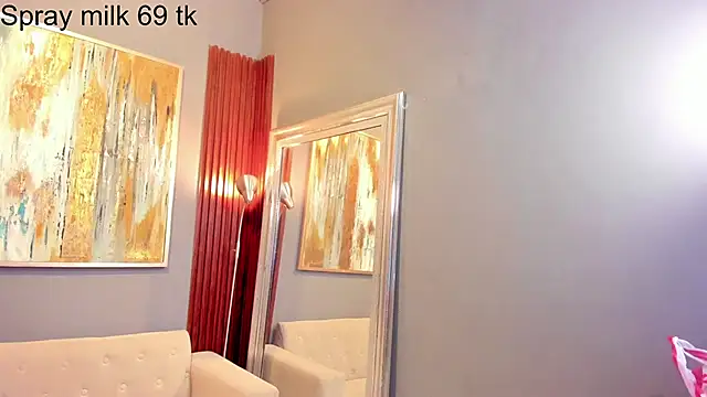 Snapshot of Kiara_Curls chatting on May 21, 2026, 11:17 am Kiara Curls online show from May 21, 2026, 11:17 am