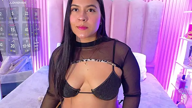 RenataPeach online show from July 27, 2026, 11:28 am