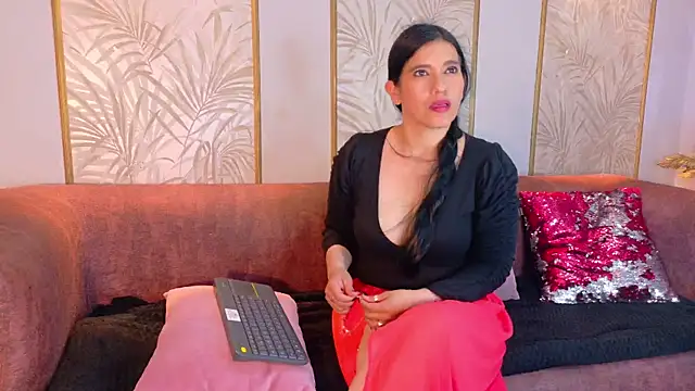 Dalila 5 online show from June 1, 2026, 7:26 pm
