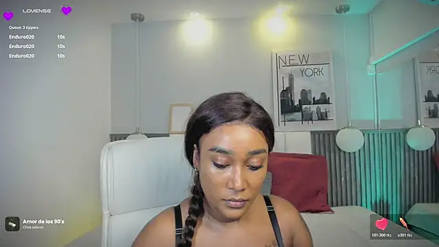 Snapshot of alessia_anderson chatting on May 22, 2026, 10:04 pm alessia anderson online show from May 22, 2026, 10:04 pm