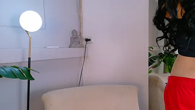 ZoeyPetit online show from June 8, 2026, 12:05 pm