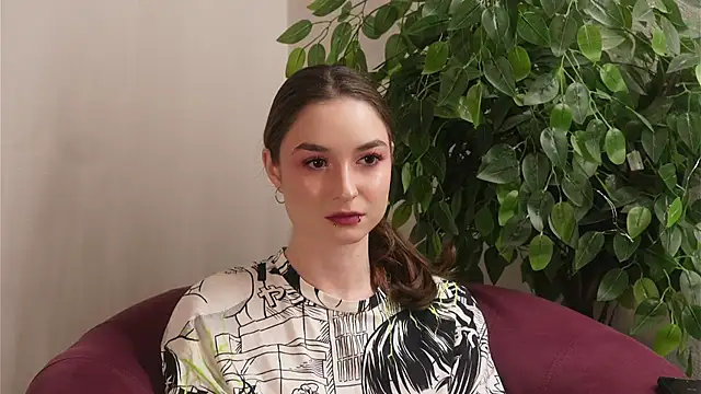 MinnieWerthman online show from May 12, 2026, 11:29 am
