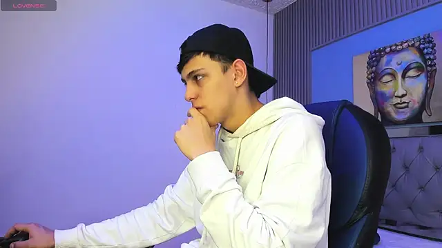 Ethanx18  online show from June 27, 2026, 4:39 am