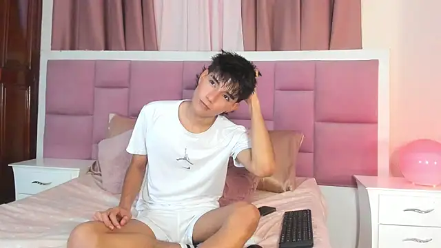 christopher robin4 online show from April 29, 2026, 8:26 pm