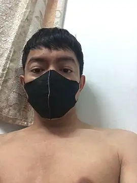 miyaichy online show from April 28, 2026, 3:33 am