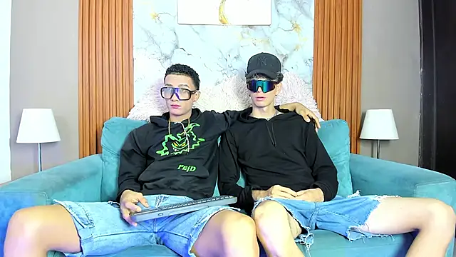 KING BOYS2026 online show from May 3, 2026, 1:55 am