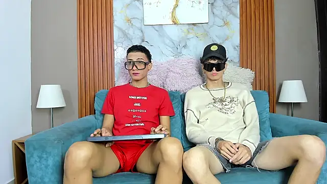 KING BOYS2026 online show from May 5, 2026, 1:24 am