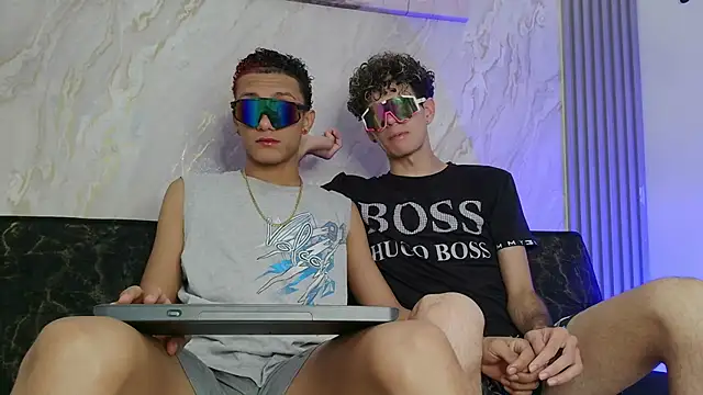 KING BOYS2026 online show from May 21, 2026, 1:34 am