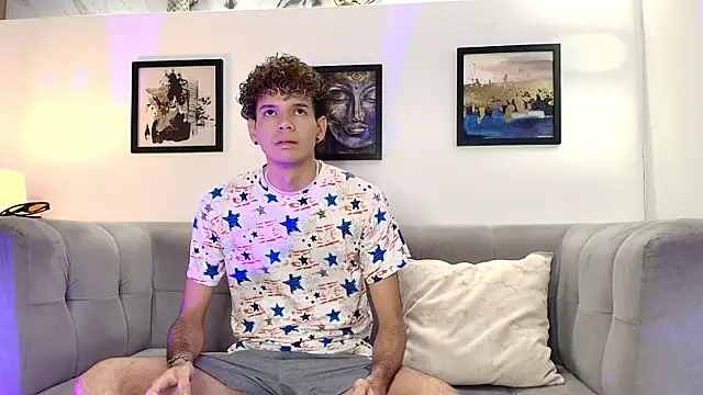 KING BOYS2026 online show from June 7, 2026, 1:21 am