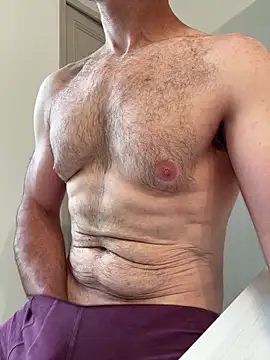 normalmen13 online show from April 28, 2026, 5:23 am