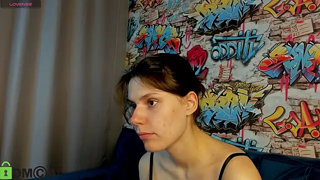 Snapshot of Kira_Be11 chatting on June 28, 2026, 1:00 am Kira Be11 online show from June 28, 2026, 1:00 am