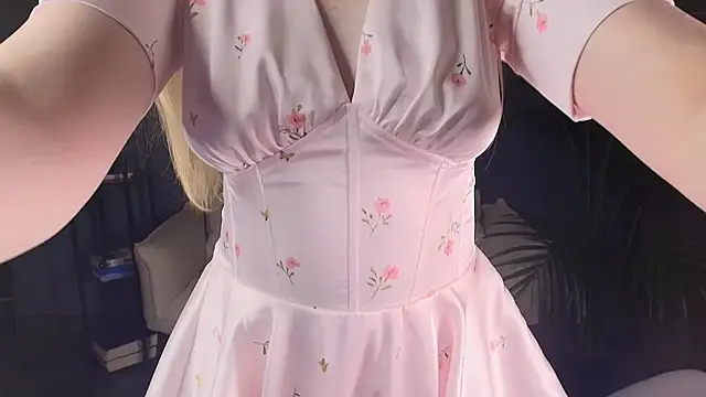 MilkChoc0late online show from June 26, 2026, 2:38 am