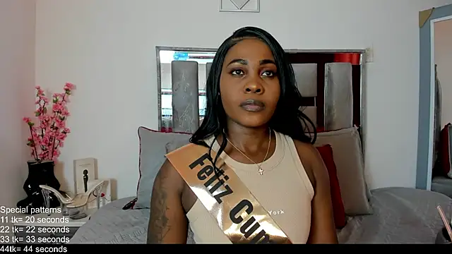 EmilyRooa1 online show from June 24, 2026, 7:35 pm