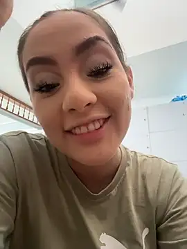 Snapshot of Megann_Rousee chatting on June 13, 2026, 11:52 am Megann Rousee online show from June 13, 2026, 11:52 am