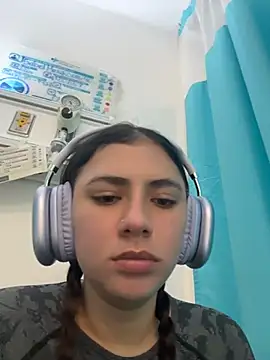 EmilyCxx online show from July 11, 2026, 1:14 pm
