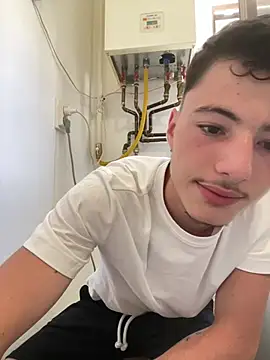 denysio89 online show from June 26, 2026, 8:52 am
