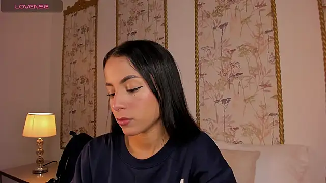 Snapshot of sara_castro24_ chatting on July 18, 2026, 8:01 pm sara castro24 online show from July 18, 2026, 8:01 pm