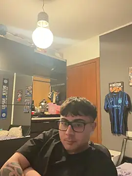 Adryvdr28 online show from April 28, 2026, 8:58 pm