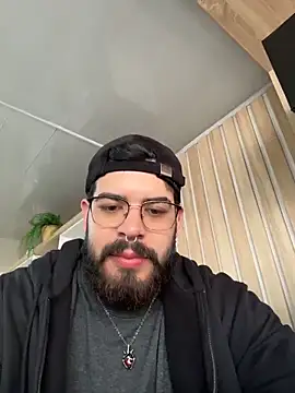 DomBoy  online show from June 5, 2026, 7:41 pm
