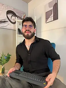 DomBoy  online show from June 14, 2026, 8:00 pm