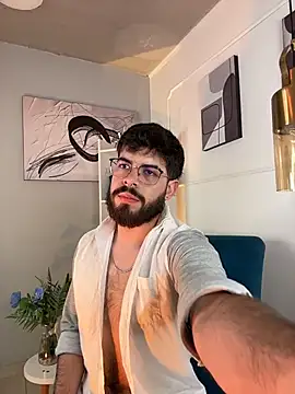 DomBoy  online show from June 15, 2026, 8:22 pm