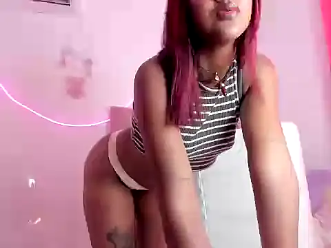 Lilyliv online show from June 12, 2026, 9:14 pm