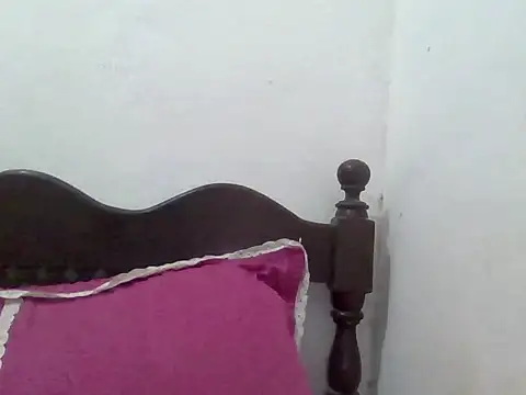 Snapshot of Xoeni chatting on May 16, 2026, 12:18 am Xoeni online show from May 16, 2026, 12:18 am