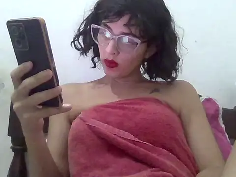 Snapshot of Xoeni chatting on May 23, 2026, 8:13 pm Xoeni online show from May 23, 2026, 8:13 pm