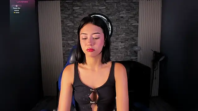 gemma 19  online show from May 20, 2026, 9:21 pm