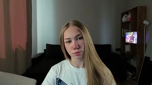 AnnaAlexArti online show from June 2, 2026, 4:58 am