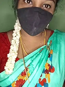 Snapshot of tamil_butterfly chatting on July 17, 2026, 6:13 pm tamil butterfly online show from July 17, 2026, 6:13 pm