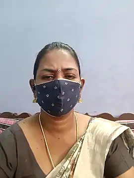 cathrine92 online show from May 18, 2026, 12:40 am