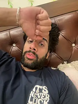 couple gay  online show from April 30, 2026, 6:25 pm