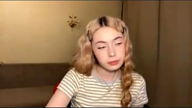 JacquiKelder online show from May 11, 2026, 1:17 pm