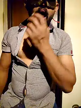 Snapshot of Sudda-ThatsMe chatting on May 29, 2026, 6:28 pm Sudda-ThatsMe online show from May 29, 2026, 6:28 pm