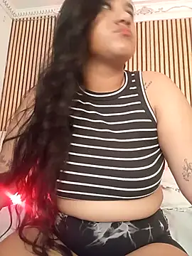 NATY BUSTOS online show from May 10, 2026, 7:41 pm
