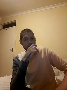 MR Sexylover online show from April 29, 2026, 7:09 pm