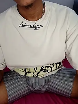 Lil black009 online show from May 3, 2026, 7:42 pm