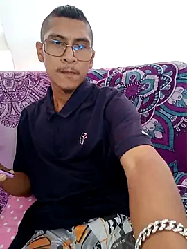 Lil black009 online show from May 5, 2026, 11:07 am