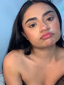 angiee boo1 online show from May 2, 2026, 8:47 pm