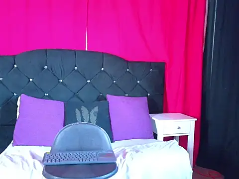 dulce alexandra online show from June 17, 2026, 7:37 pm