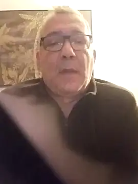 Snapshot of Soloyan chatting on December 25, 2024, 6:41 am Soloyan online show from December 25, 2024, 6:41 am
