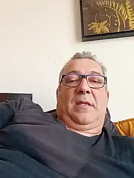 Snapshot of Soloyan chatting on February 1, 2025, 2:34 pm Soloyan online show from February 1, 2025, 2:34 pm