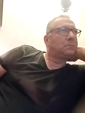 Snapshot of Soloyan chatting on February 1, 2025, 6:29 pm Soloyan online show from February 1, 2025, 6:29 pm